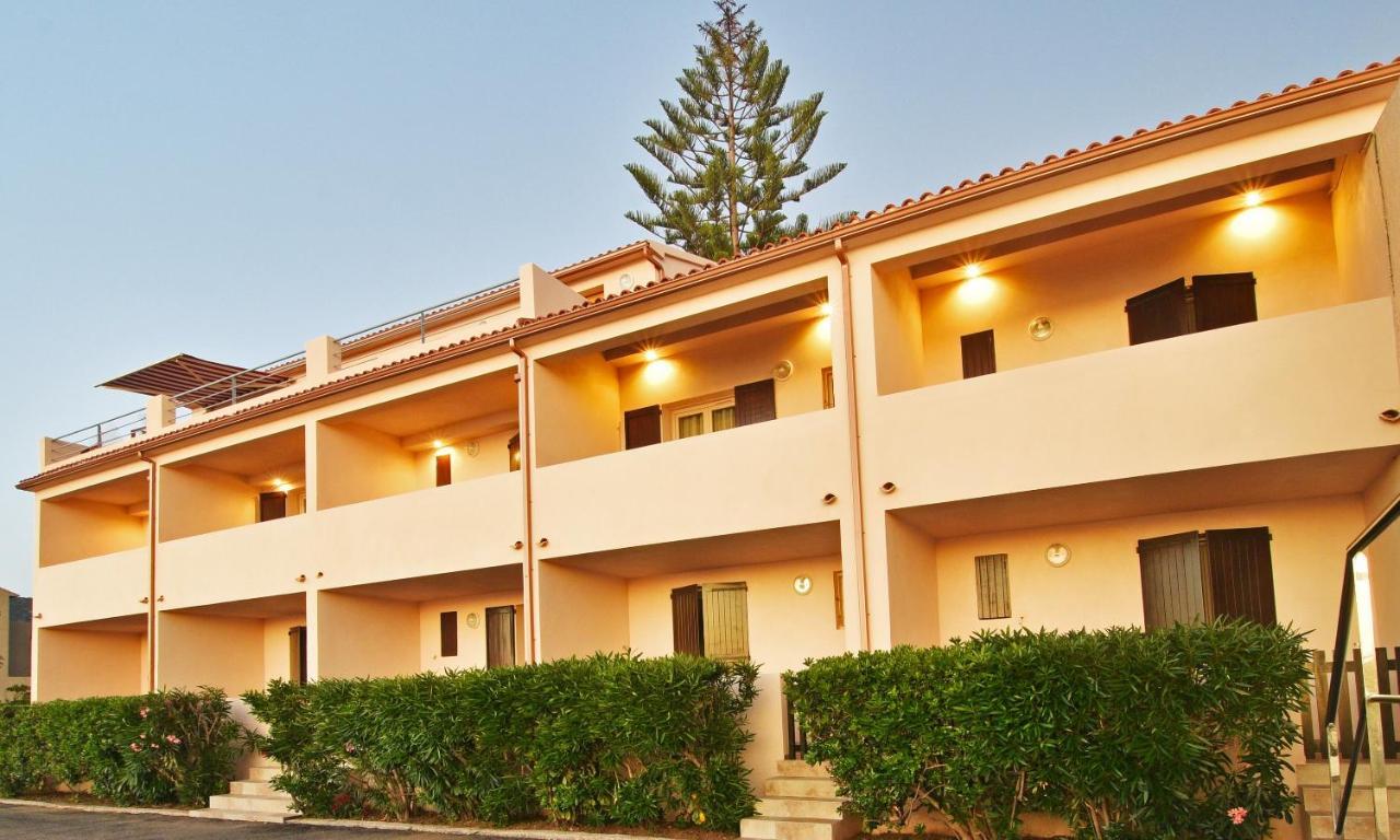 Hotel Tettola Saint-Florent (Corsica) Exterior foto