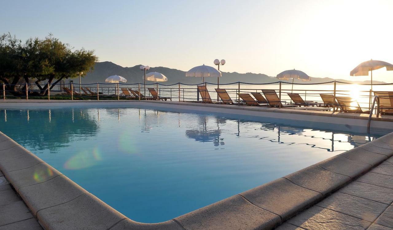 Hotel Tettola Saint-Florent (Corsica) Exterior foto